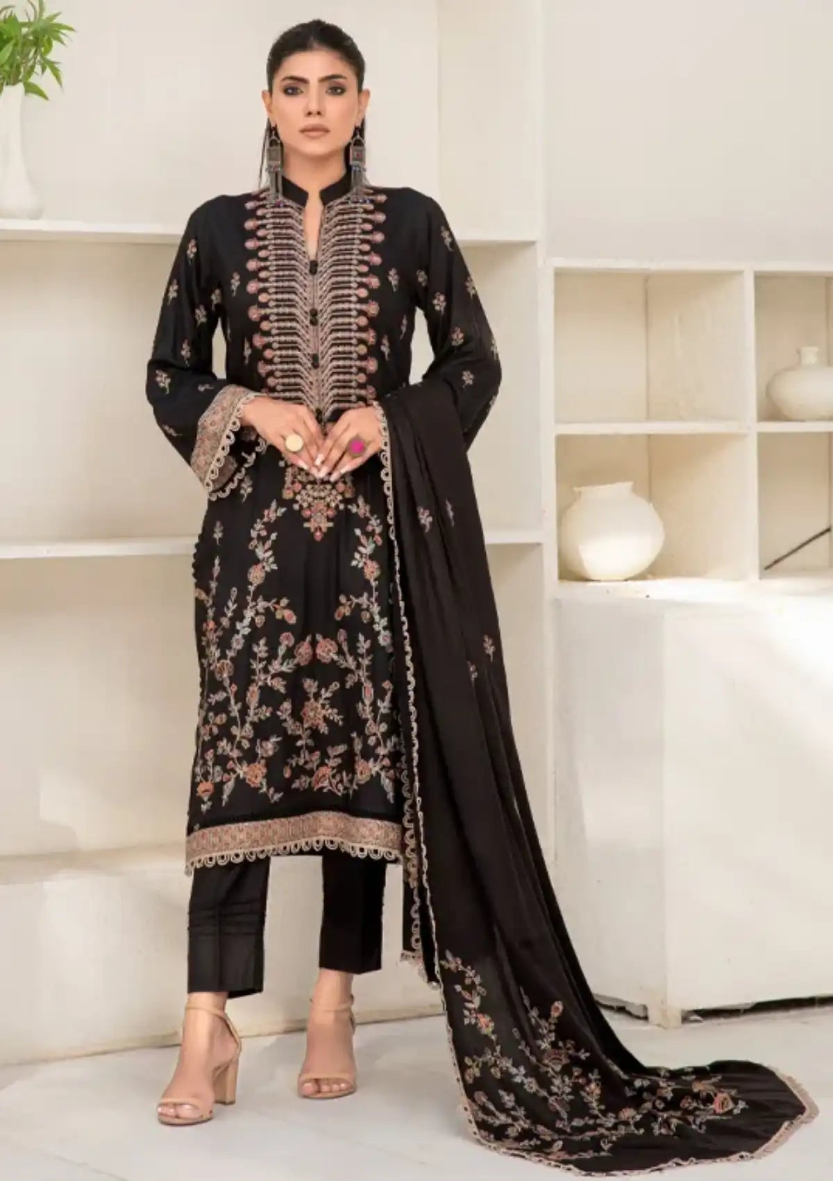 Smile Husn-e-Jadwa Luxury Shawl'23 D-1246 - Mohsin Saeed Fabrics