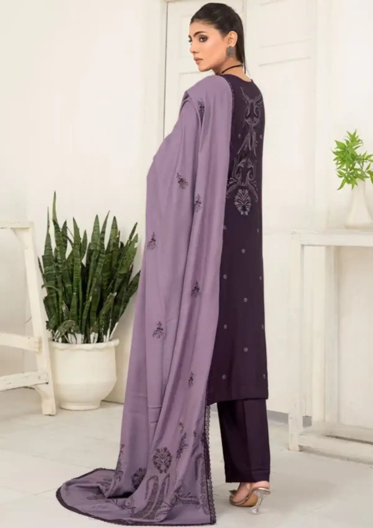 Smile Husn-e-Jadwa Luxury Shawl'23 D-1249 - Mohsin Saeed Fabrics