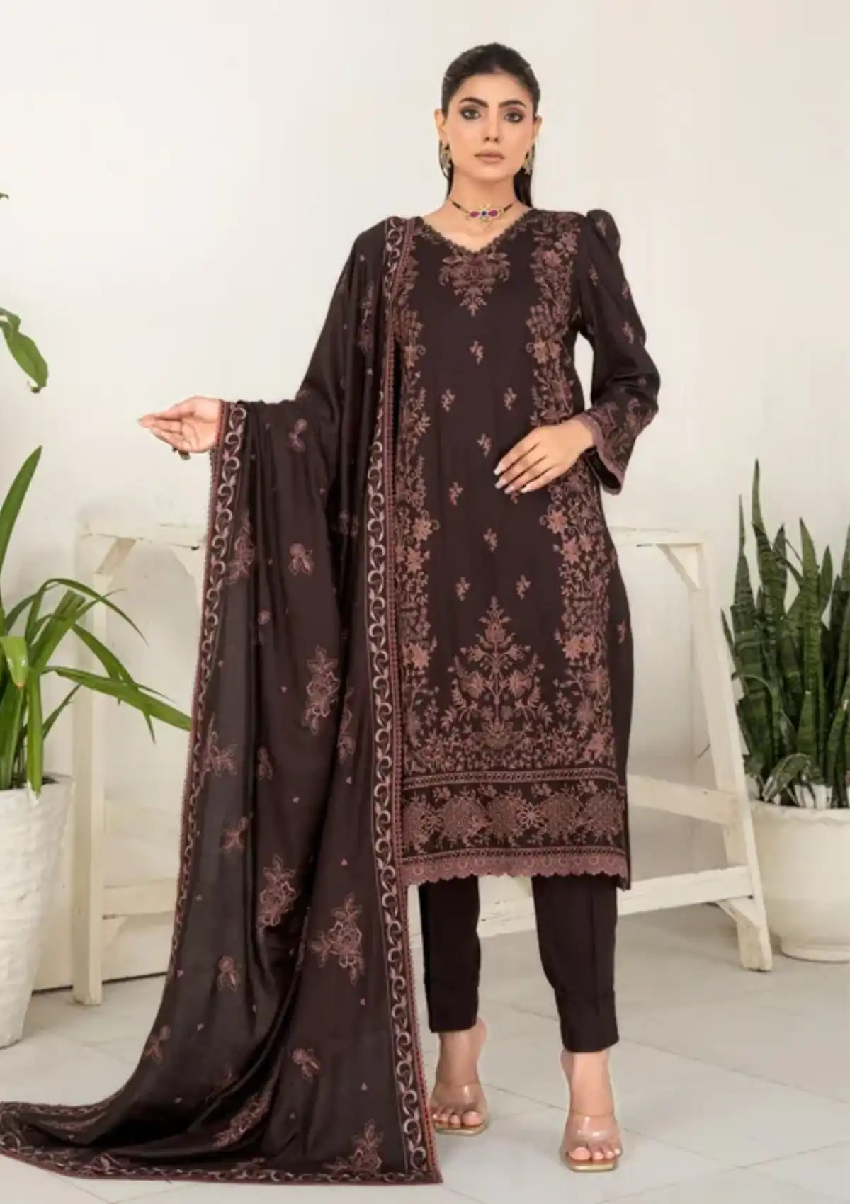Smile Husn-e-Jadwa Luxury Shawl'23 D-1250 - Mohsin Saeed Fabrics