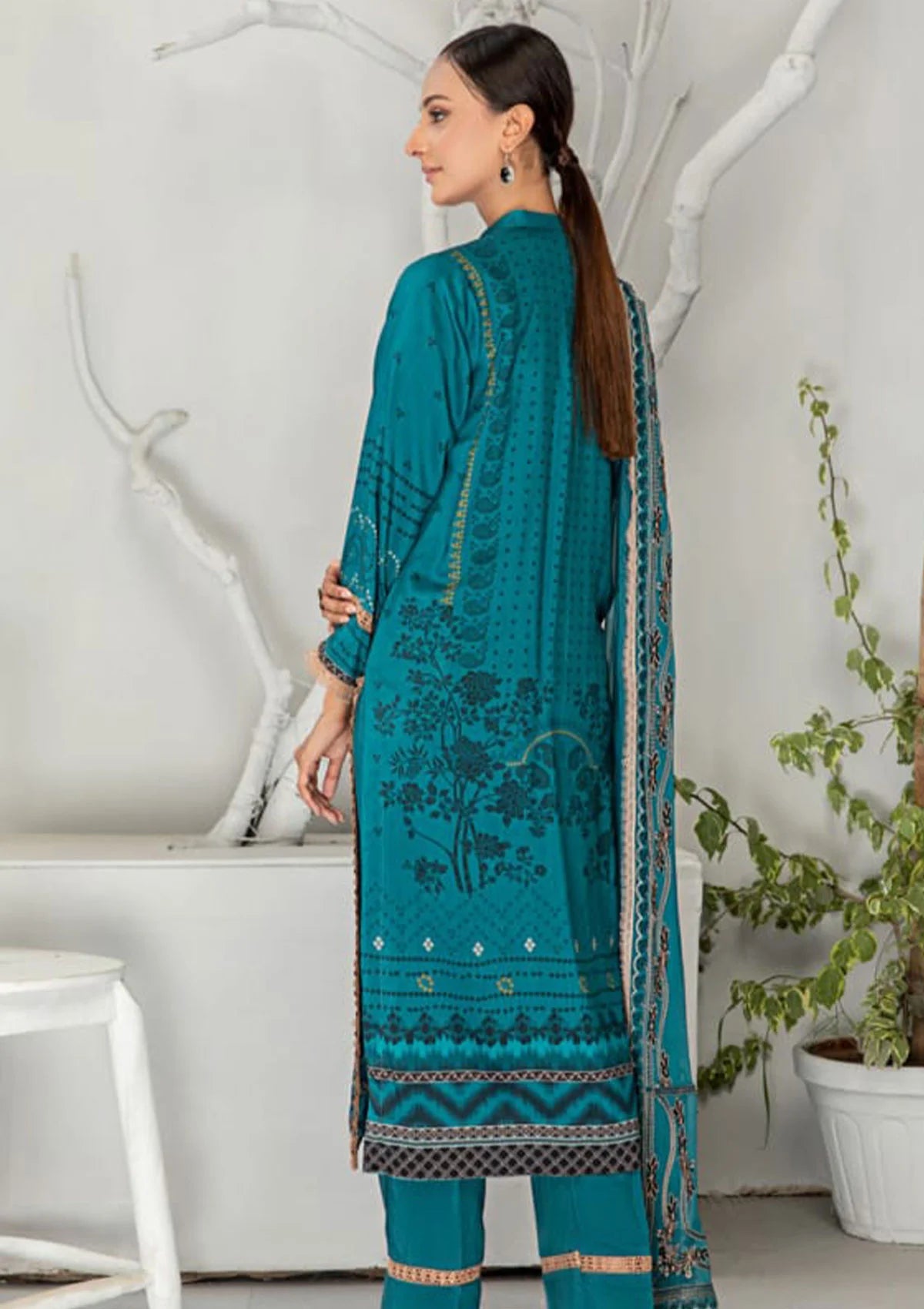 Smile Luxury Emb Viscose'23 D-1208 - Mohsin Saeed Fabrics