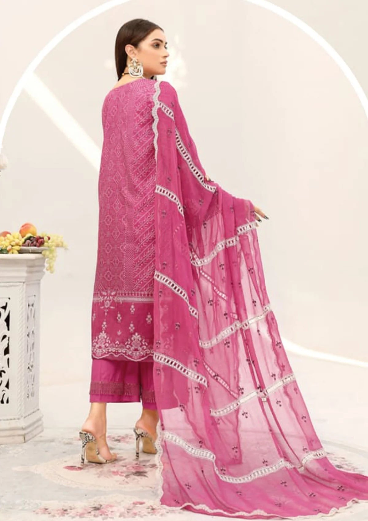 Smile Luxury Lawn'23 Vol-05 D-1105 - Mohsin Saeed Fabrics