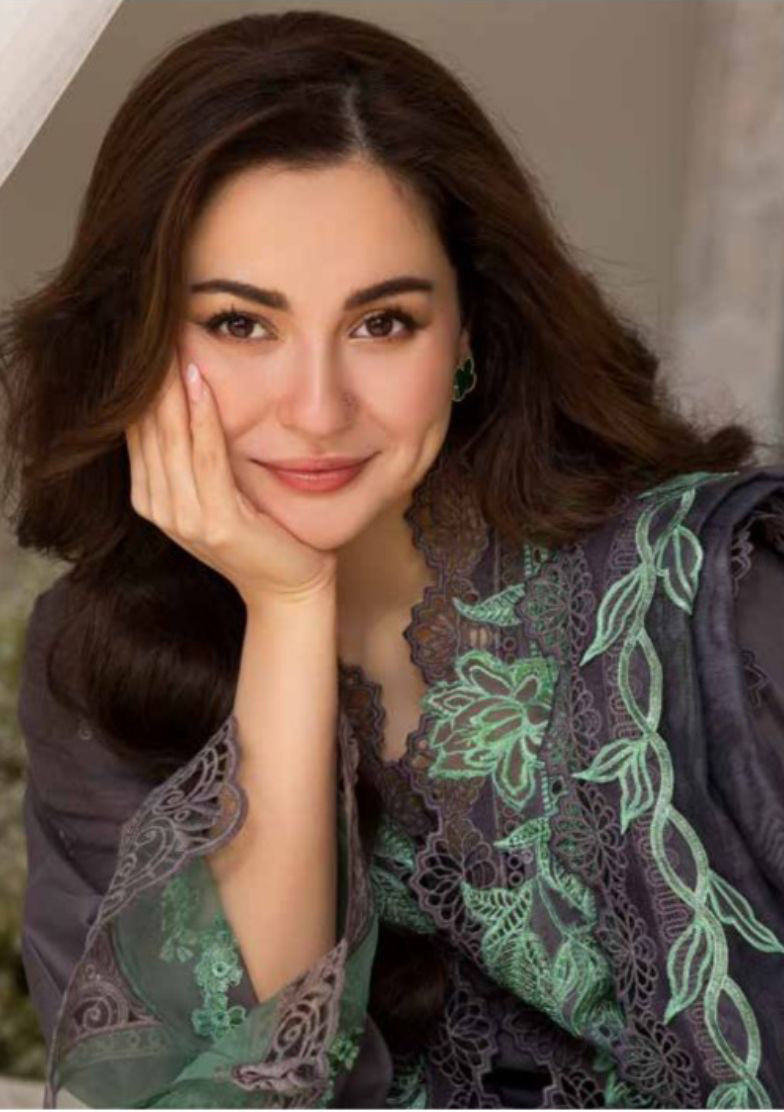mohsin-saeed-fabrics-is-selling-online-and-in stores-Luxury-daily-wear-wedding-wear-formal-wear-in-budgeted-price-This-product-is-from-sobia-nazir-luxury-lawn25-d-3b-is-available-on-Mohsin-saeed-fabrics-website.
