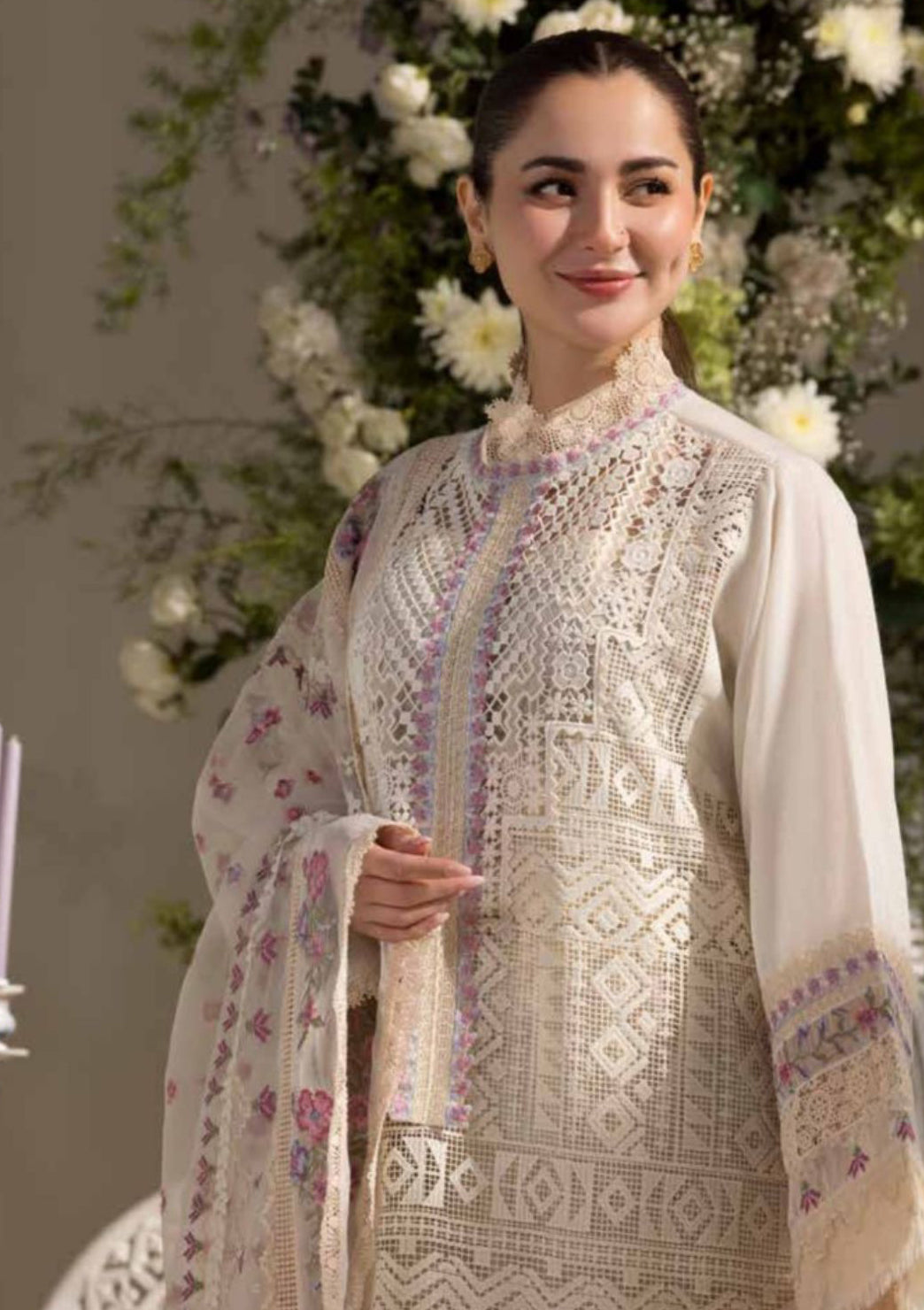 mohsin-saeed-fabrics-is-selling-online-and-in stores-Luxury-daily-wear-wedding-wear-formal-wear-in-budgeted-price-This-product-is-from-sobia-nazir-luxury-lawn25-d-11b-is-available-on-Mohsin-saeed-fabrics-website.