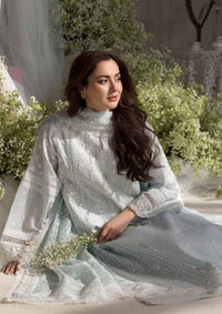 mohsin-saeed-fabrics-is-selling-online-and-in stores-Luxury-daily-wear-wedding-wear-formal-wear-in-budgeted-price-This-product-is-from-sobia-nazir-luxury-lawn25-d-7a-is-available-on-Mohsin-saeed-fabrics-website.
