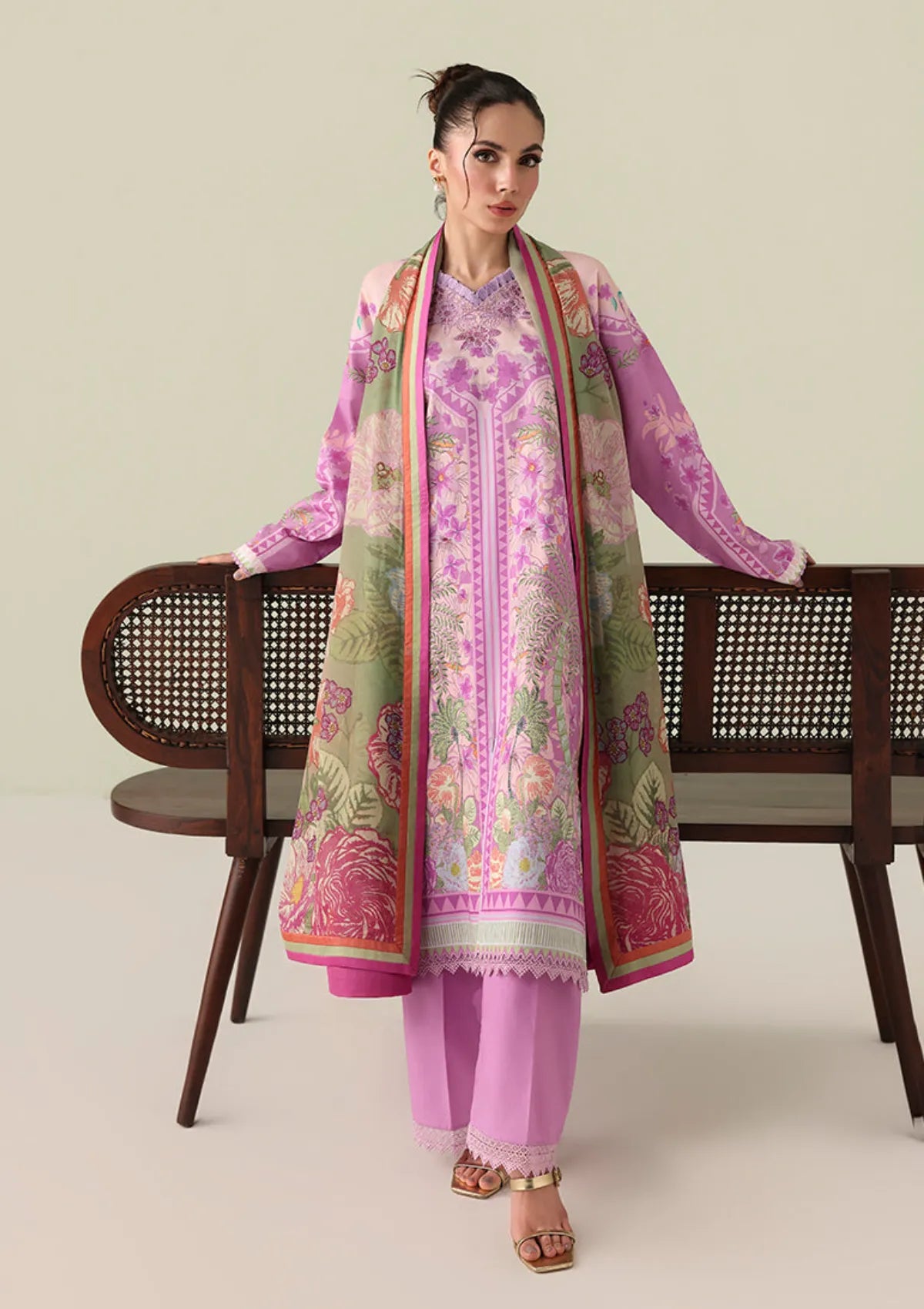 Roheenaz Rosette Lawn'26 D-66B Soft Solstice