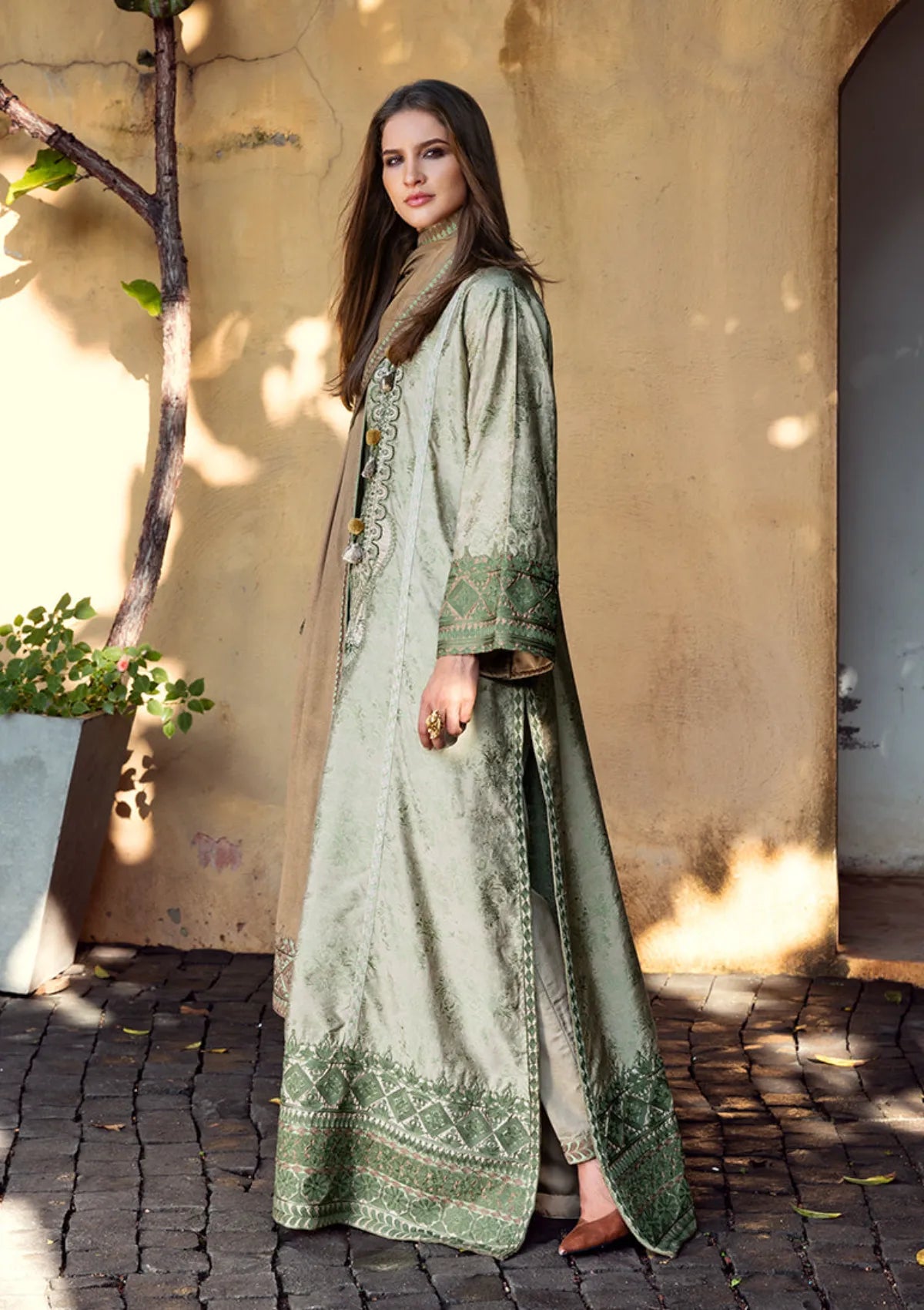 Mushq Broadway Under The Tuscan Sun'25 D-11 Solare