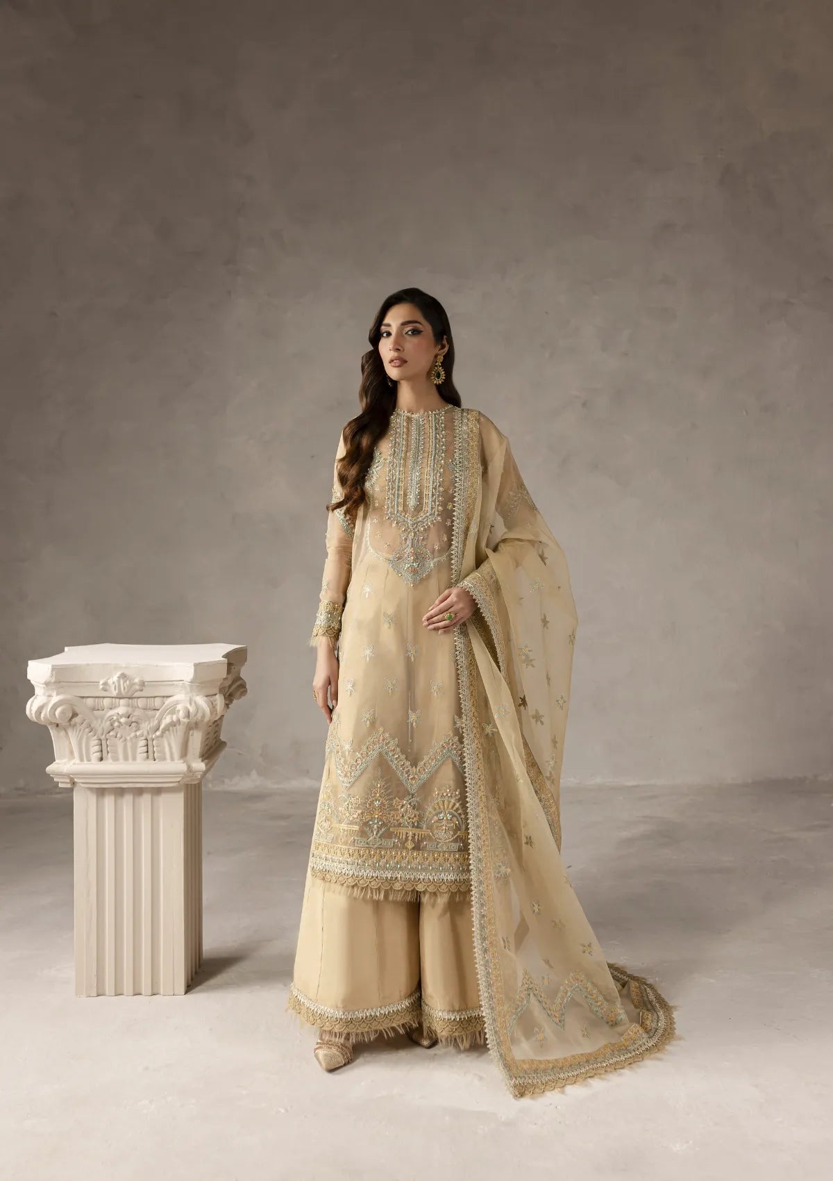 mohsin-saeed-fabrics-designer-daily-wear-formal-and-wedding-suits-within-budget-This-product-is-from-imran-ramzan-eblouir25-soleil-etincelant-is-available-on-Mohsin-saeed-fabrics-website.