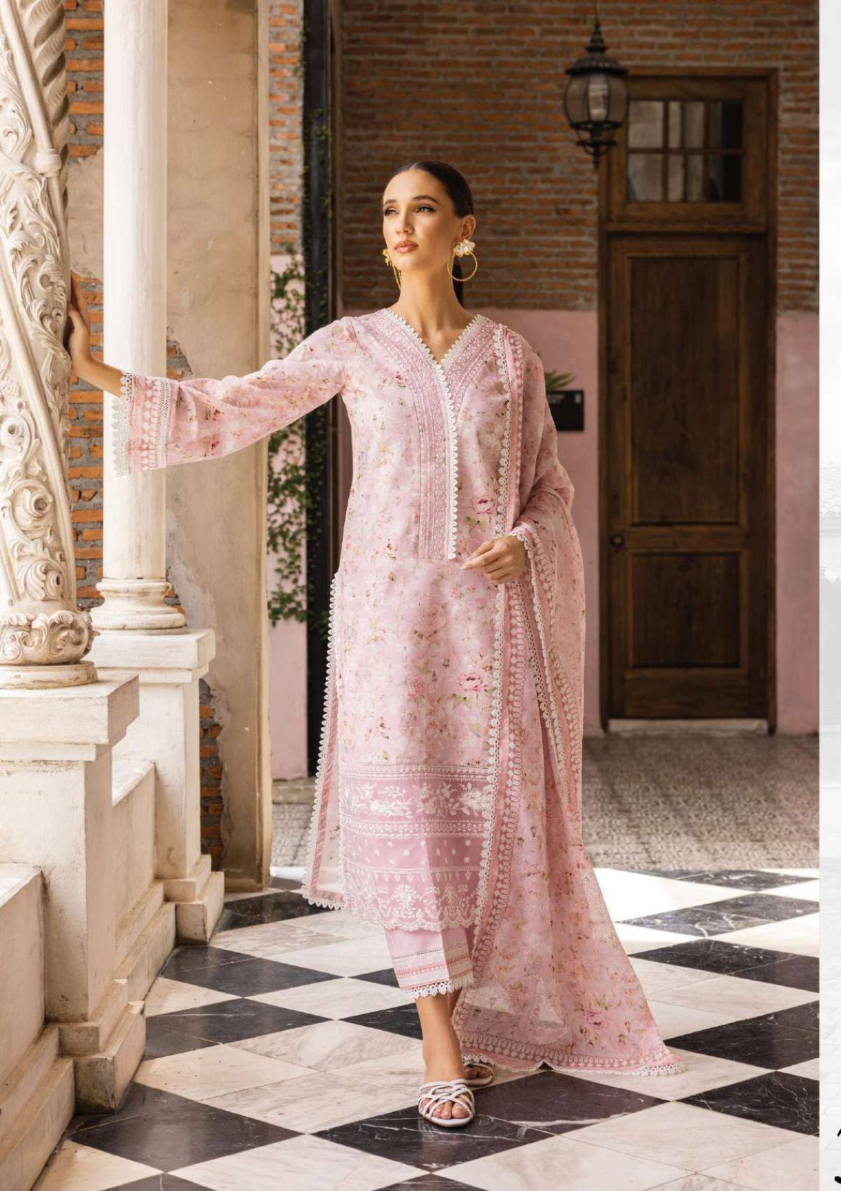 Zainab Chottani Tahra Lawn'23 D-3A - Mohsin Saeed Fabrics