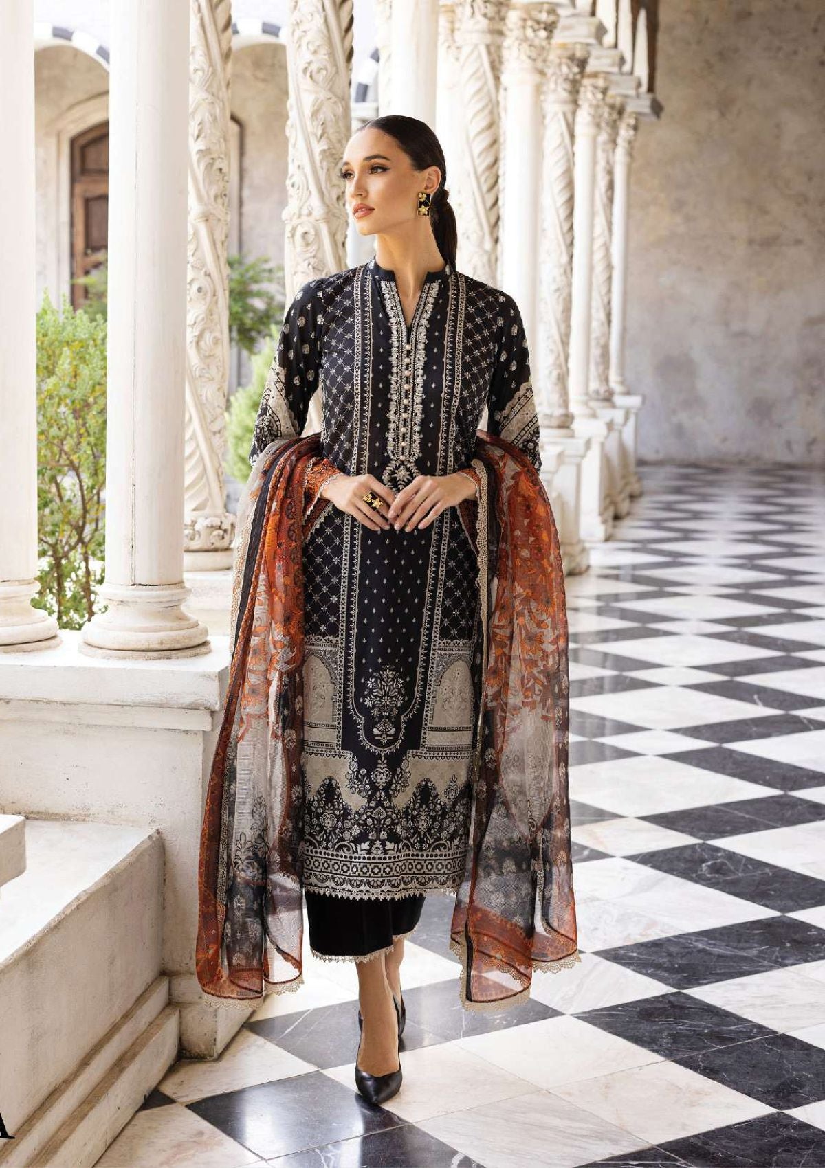 Zainab Chottani Tahra Lawn'23 D-9A - Mohsin Saeed Fabrics
