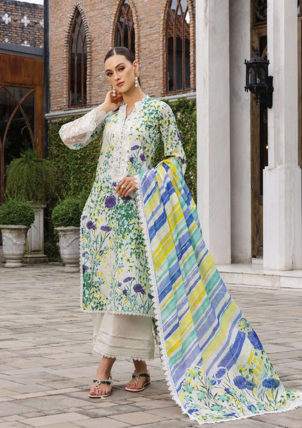 Zainab Chottani Tahra Lawn'23 D-10A - Mohsin Saeed Fabrics