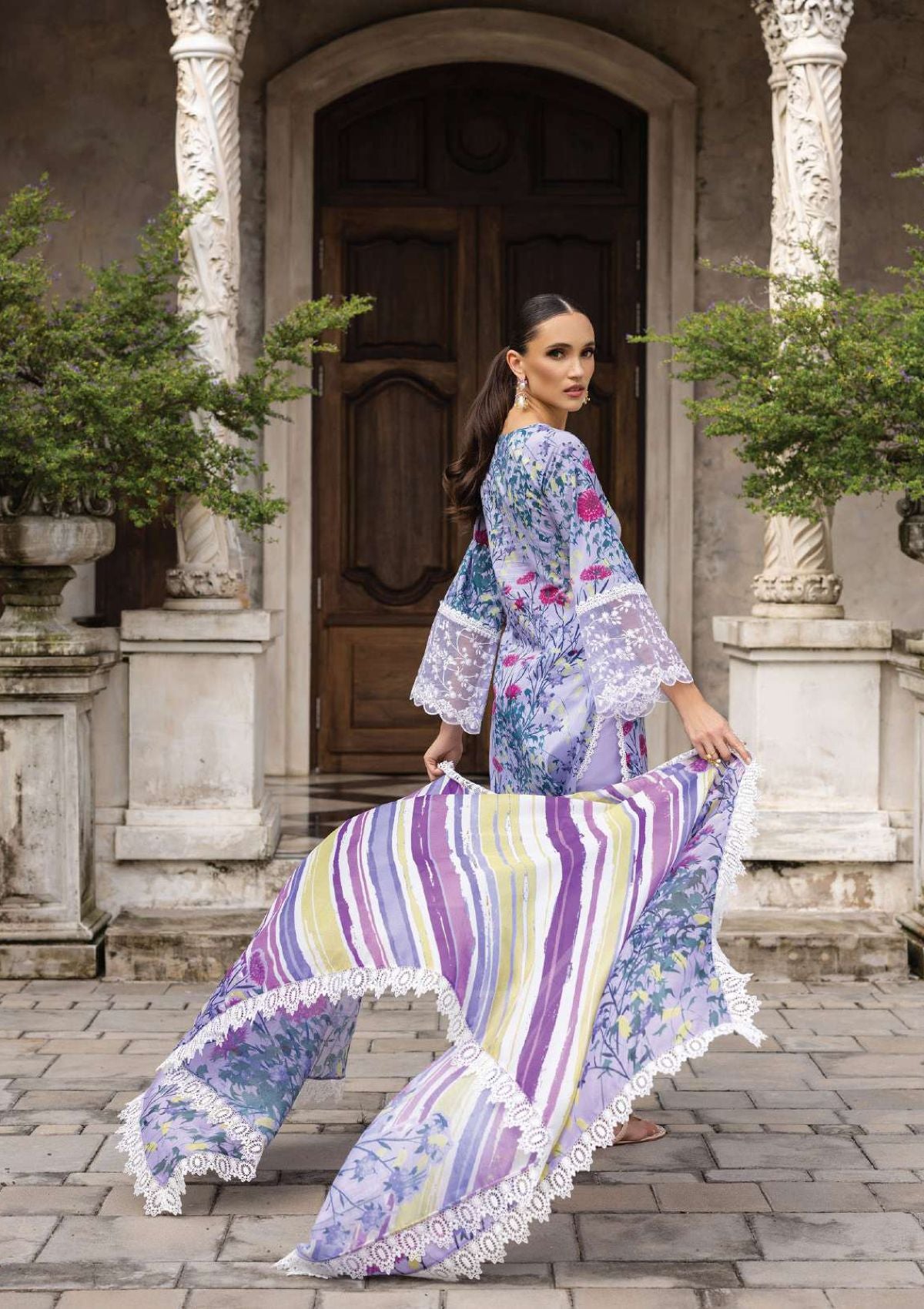 Zainab Chottani Tahra Lawn'23 D-10B - Mohsin Saeed Fabrics