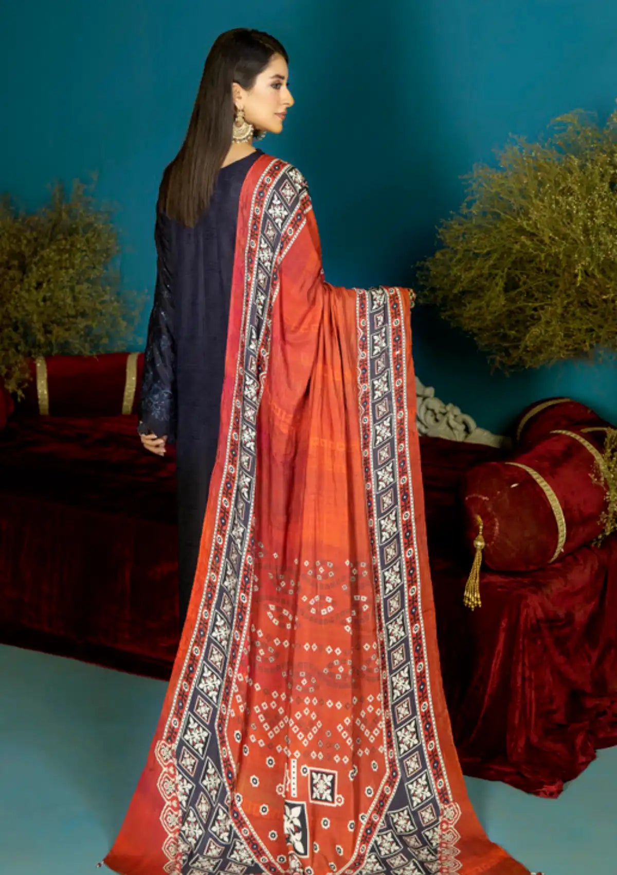 Tehzeeb Emb Chikankari Self Linen'23 TL-146 - Mohsin Saeed Fabrics