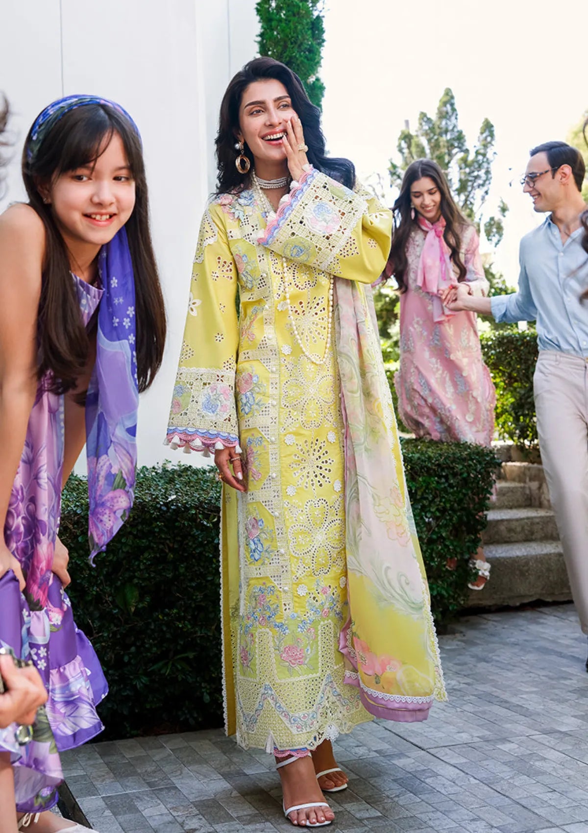 Mushq Amoi Held by Love'26 D-06 Tender Whisper