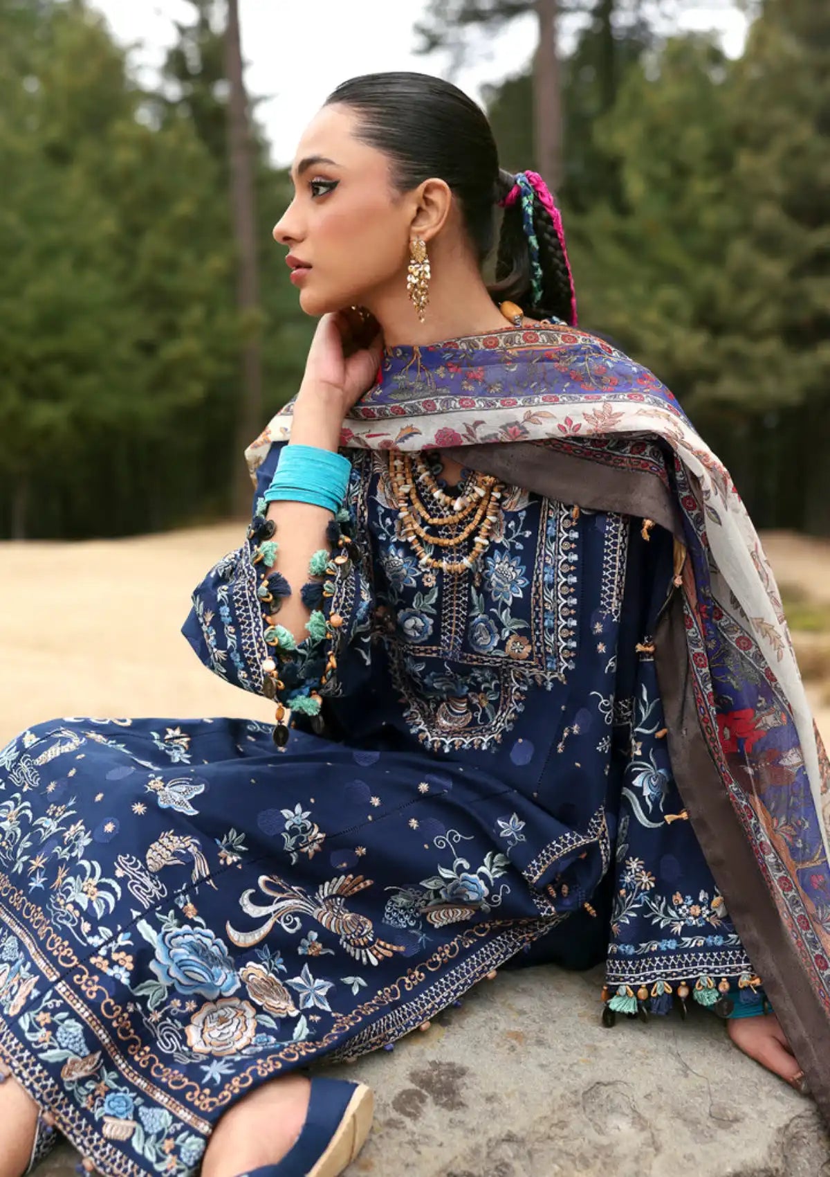 mohsin-saeed-fabrics-is-selling-online-and-in stores-Luxury-daily-wear-wedding-wear-formal-wear-in-budgeted-price-This-product-is-from-zaha-lawn25-zuri-zl25-12-b-is-available-on-Mohsin-saeed-fabrics-website.