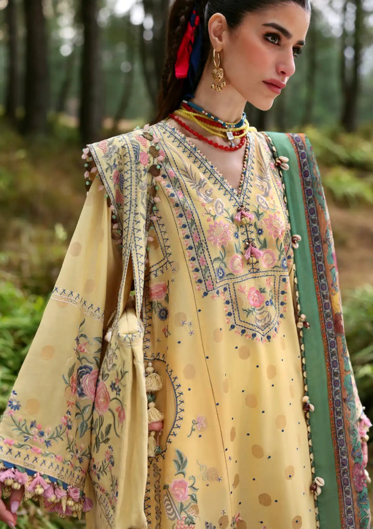 mohsin-saeed-fabrics-is-selling-online-and-in stores-Luxury-daily-wear-wedding-wear-formal-wear-in-budgeted-price-This-product-is-from-zaha-lawn25-zuri-zl25-12-a-is-available-on-Mohsin-saeed-fabrics-website.