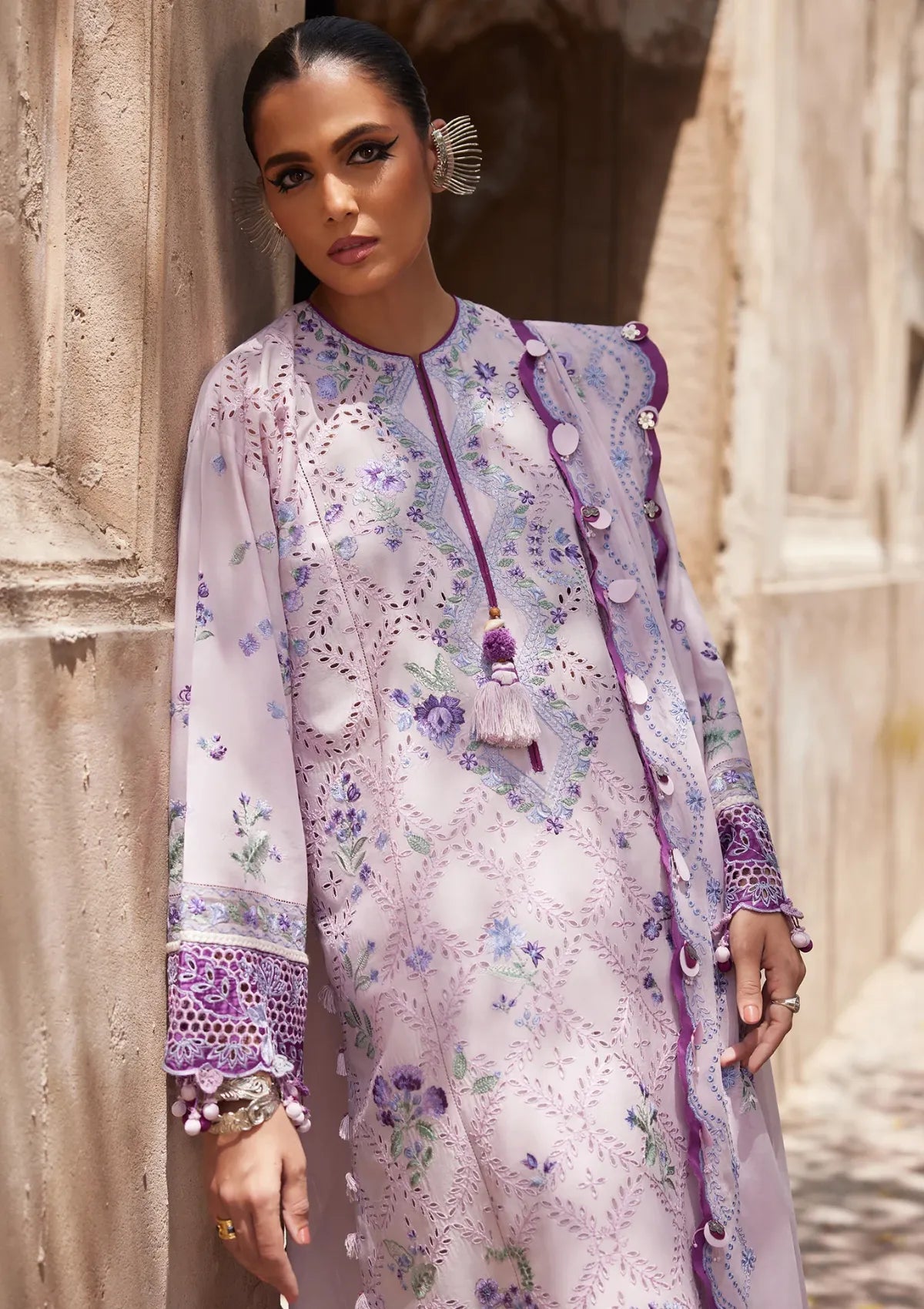 mohsin-saeed-fabrics-is-selling-online-and-in stores-Luxury-daily-wear-wedding-wear-formal-wear-in-budgeted-price-This-product-is-from-elan-lawn-25-el25-12b-alara-is-available-on-Mohsin-saeed-fabrics-website.
