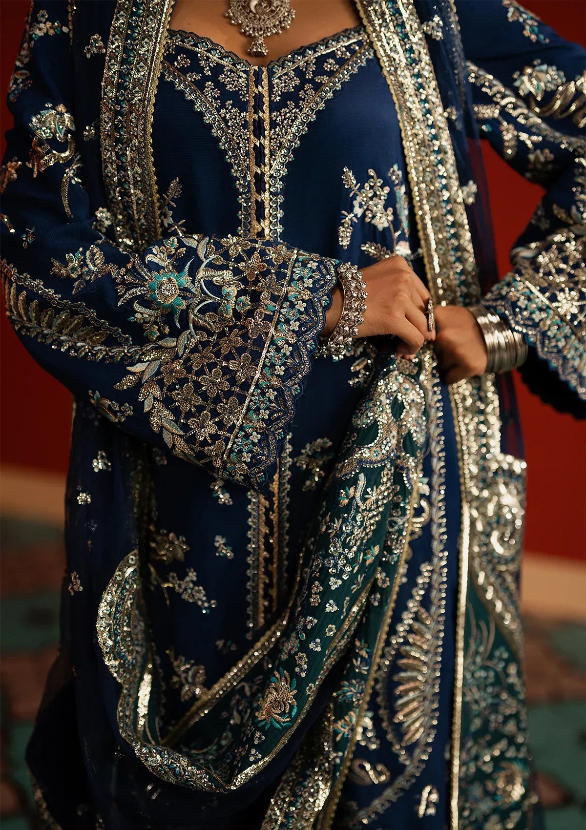 Afrozeh Divani Silk Edit'25 D-06 Mahreen