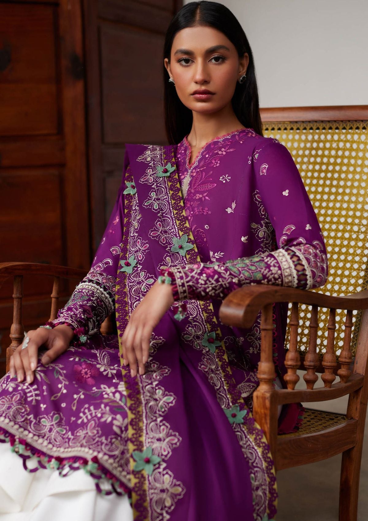 Elan Lawn'24 QISTINA (EL-03 A) - Mohsin Saeed Fabrics