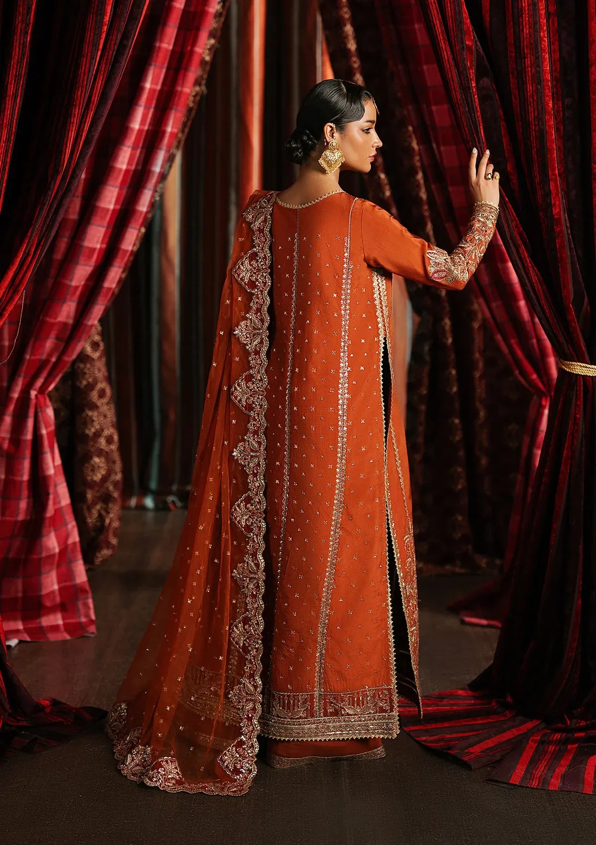 Afrozeh Divani Silk Edit'25 D-04 Aafreen