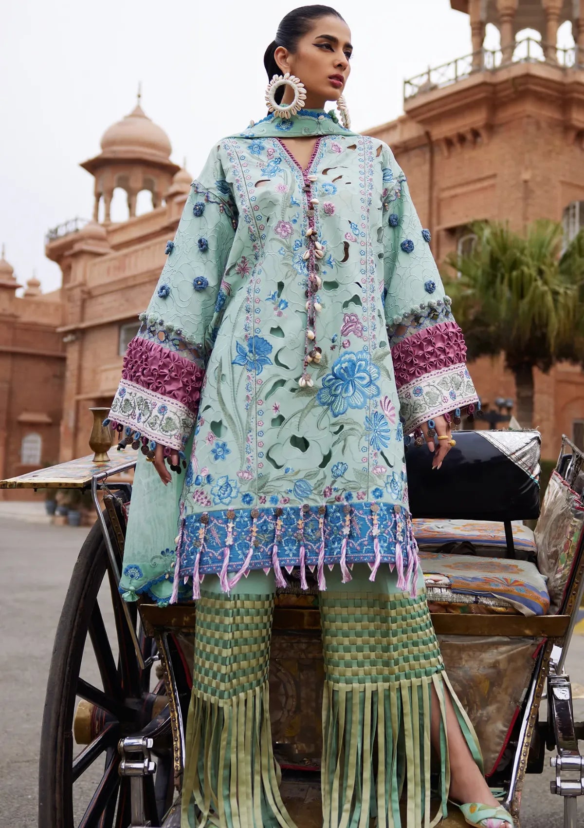 mohsin-saeed-fabrics-is-selling-online-and-in stores-Luxury-daily-wear-wedding-wear-formal-wear-in-budgeted-price-This-product-is-from-elan-lawn-25-el25-09b-amara-is-available-on-Mohsin-saeed-fabrics-website.