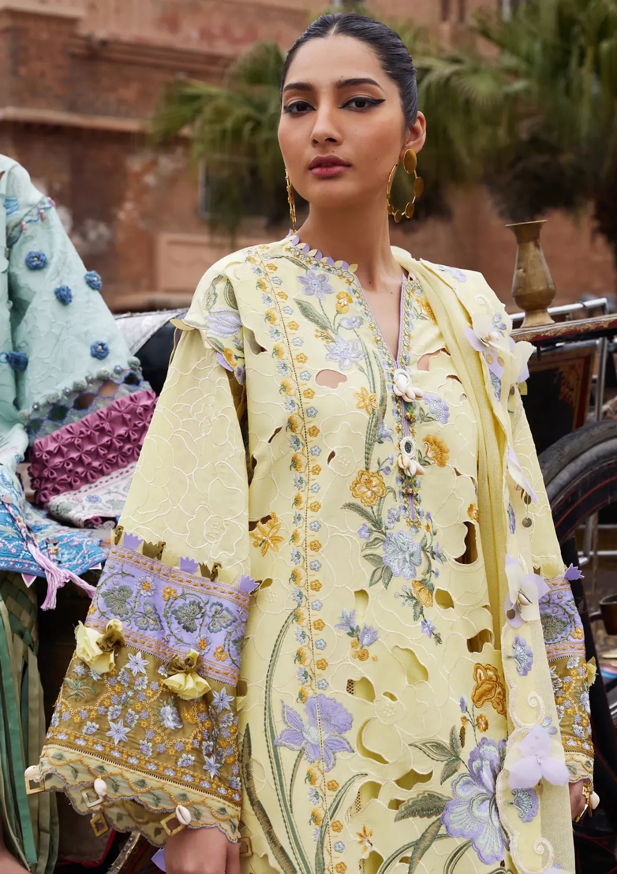 mohsin-saeed-fabrics-is-selling-online-and-in stores-Luxury-daily-wear-wedding-wear-formal-wear-in-budgeted-price-This-product-is-from-elan-lawn-25-el25-09a-amara-is-available-on-Mohsin-saeed-fabrics-website.