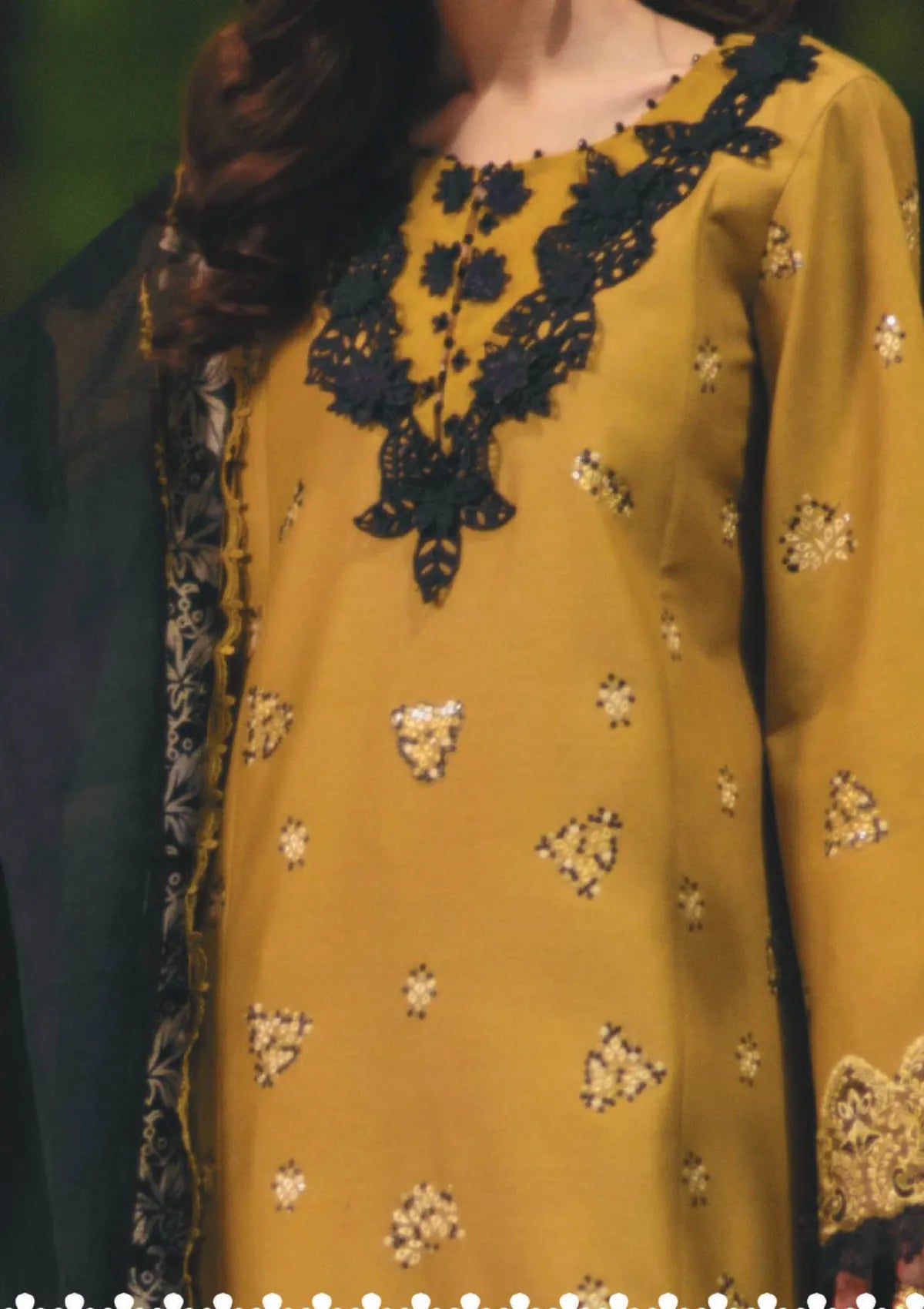 Rang Rasiya Luxury Lawn'26 -MAHI