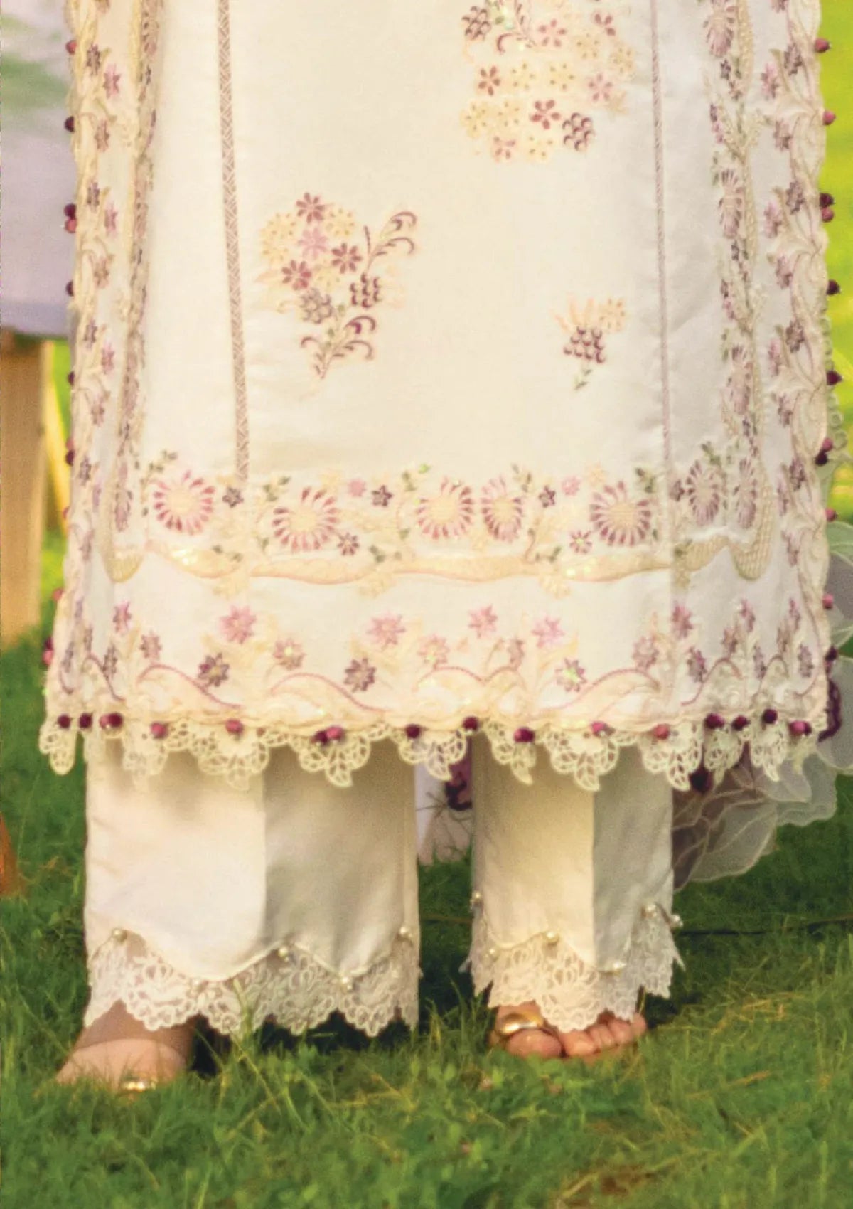 Rang Rasiya Luxury Lawn'26 -HANIA