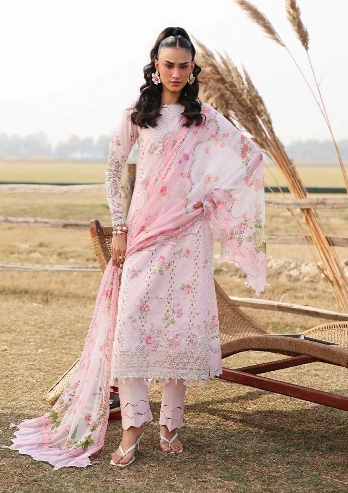 Sardinia Festive Lawn'26 D-01 ROSE BUD