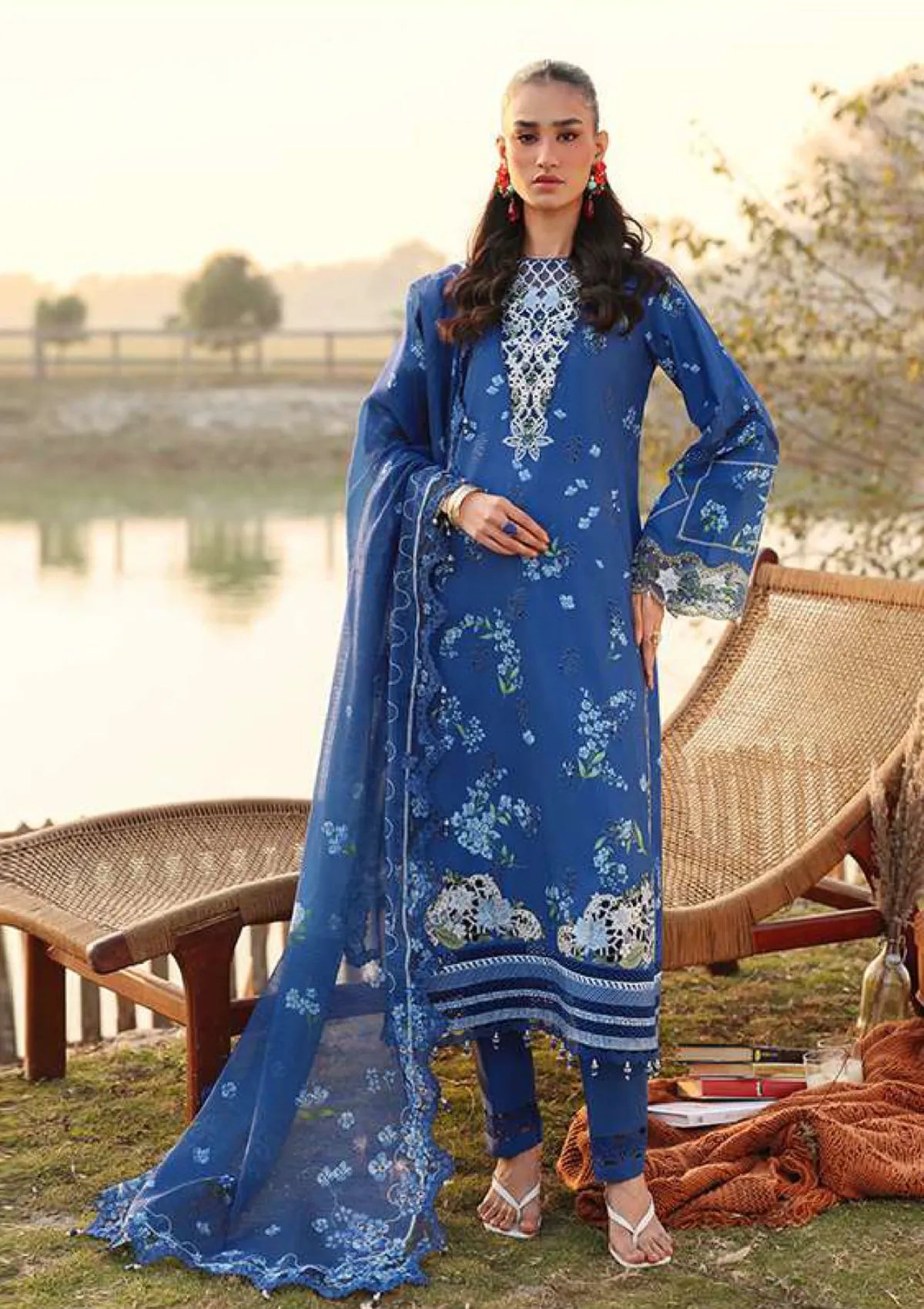 Sardinia Festive Lawn'26 D-06 RIVERSIDE