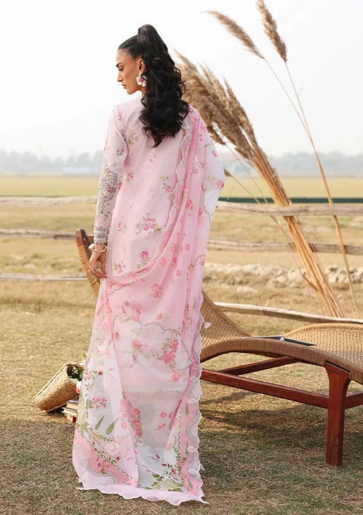 Sardinia Festive Lawn'26 D-01 ROSE BUD