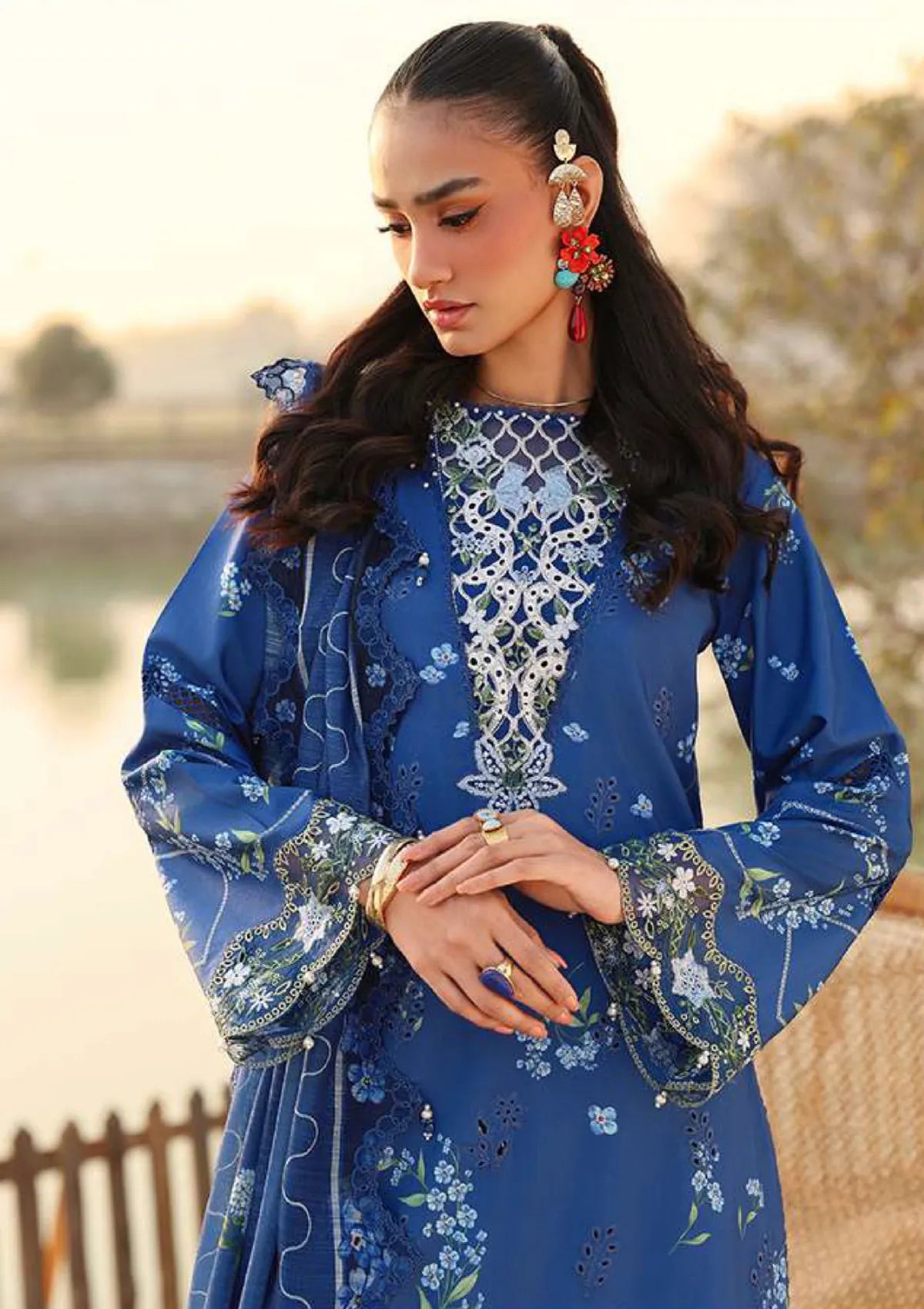 Sardinia Festive Lawn'26 D-06 RIVERSIDE