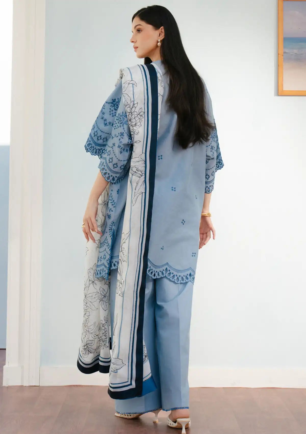 mohsin-saeed-fabrics-luxury-fashion-collection-daily-wear-wedding-and-formal-in-budget-This-product-is-from-coco-by-zara-shahjahan-lawn-25-6b-vali-is-available-on-Mohsin-saeed-fabrics-website.
