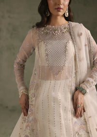 Imran Ramzan Esmeree'25 Veu de Flores