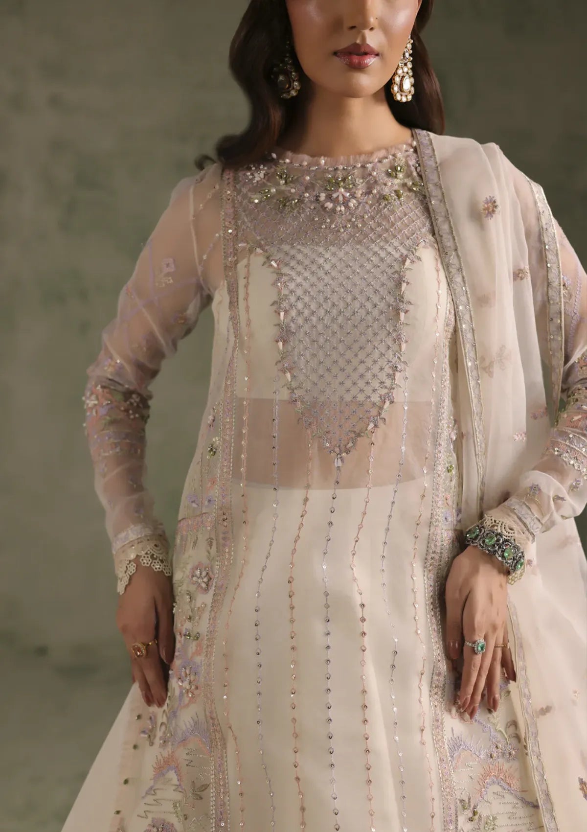 Imran Ramzan Esmeree'25 Veu de Flores