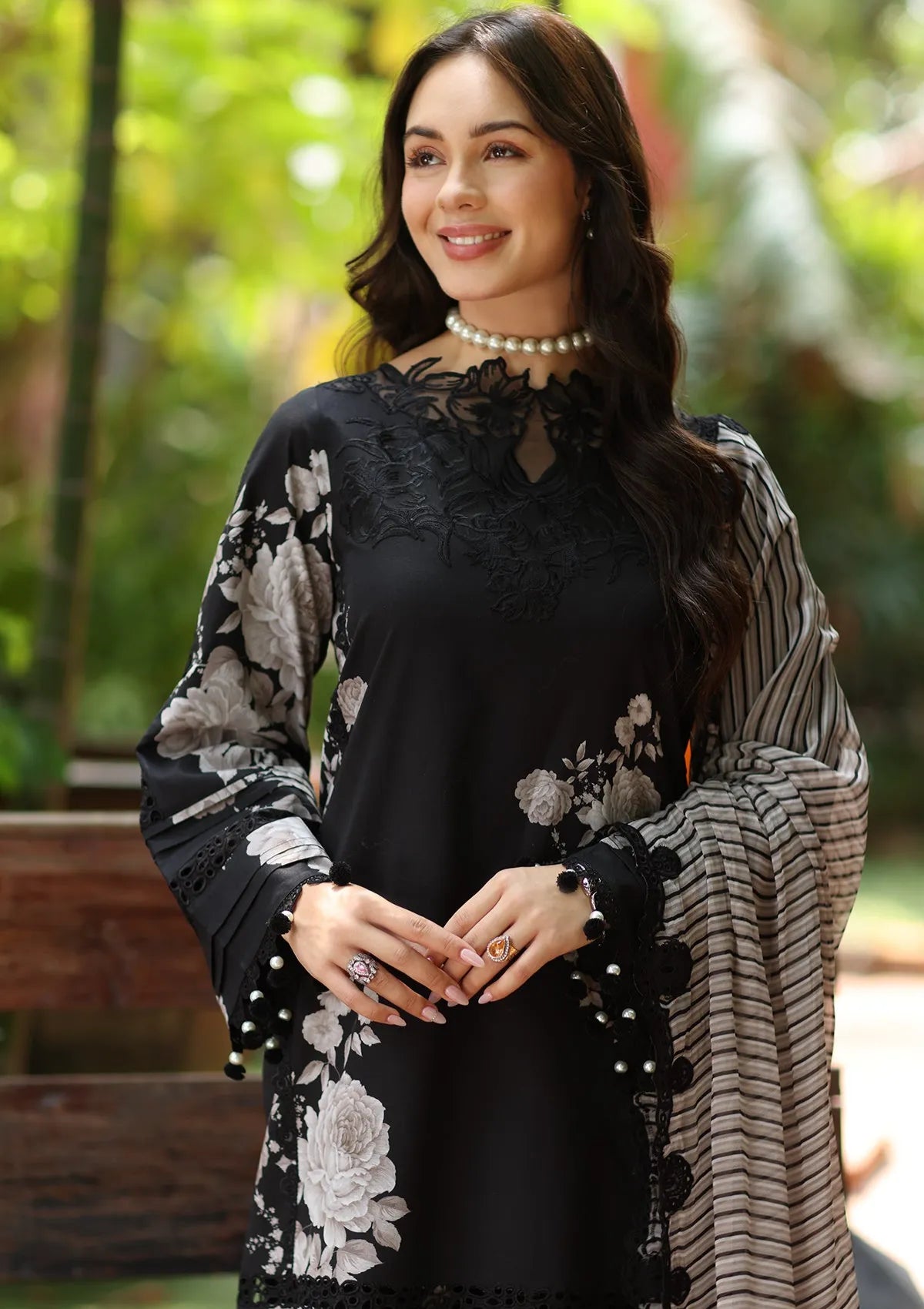 Charizma Reem Emb Lawn'26 D-02