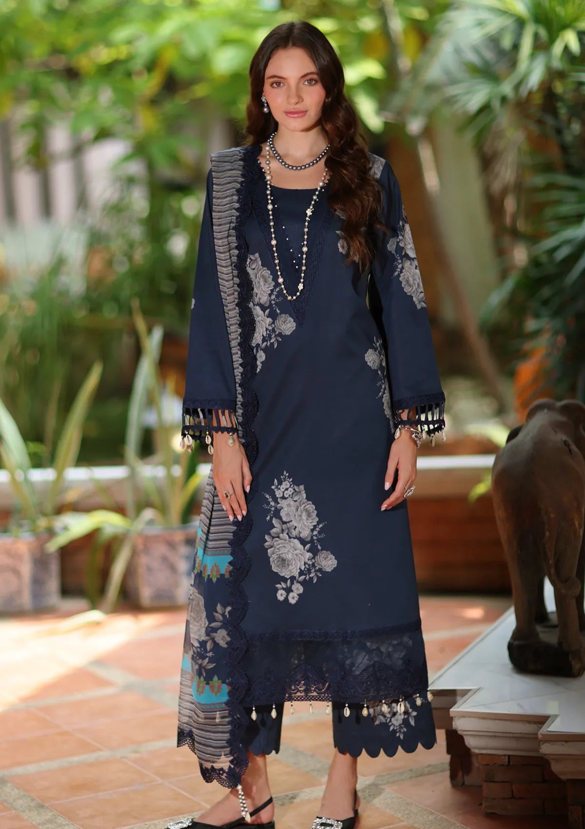 Charizma Reem Emb Lawn'26 D-05