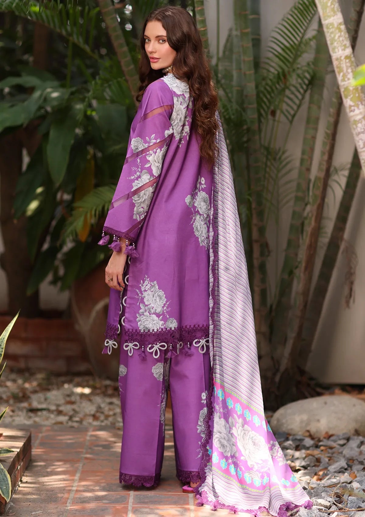 Charizma Reem Emb Lawn'26 D-04