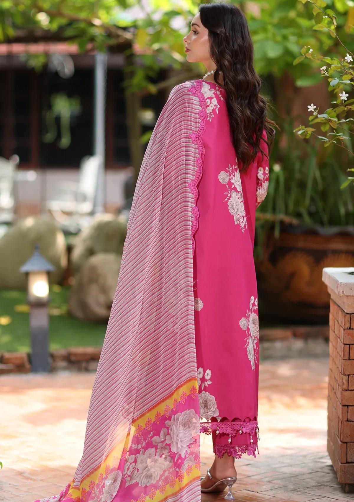 Charizma Reem Emb Lawn'26 D-01