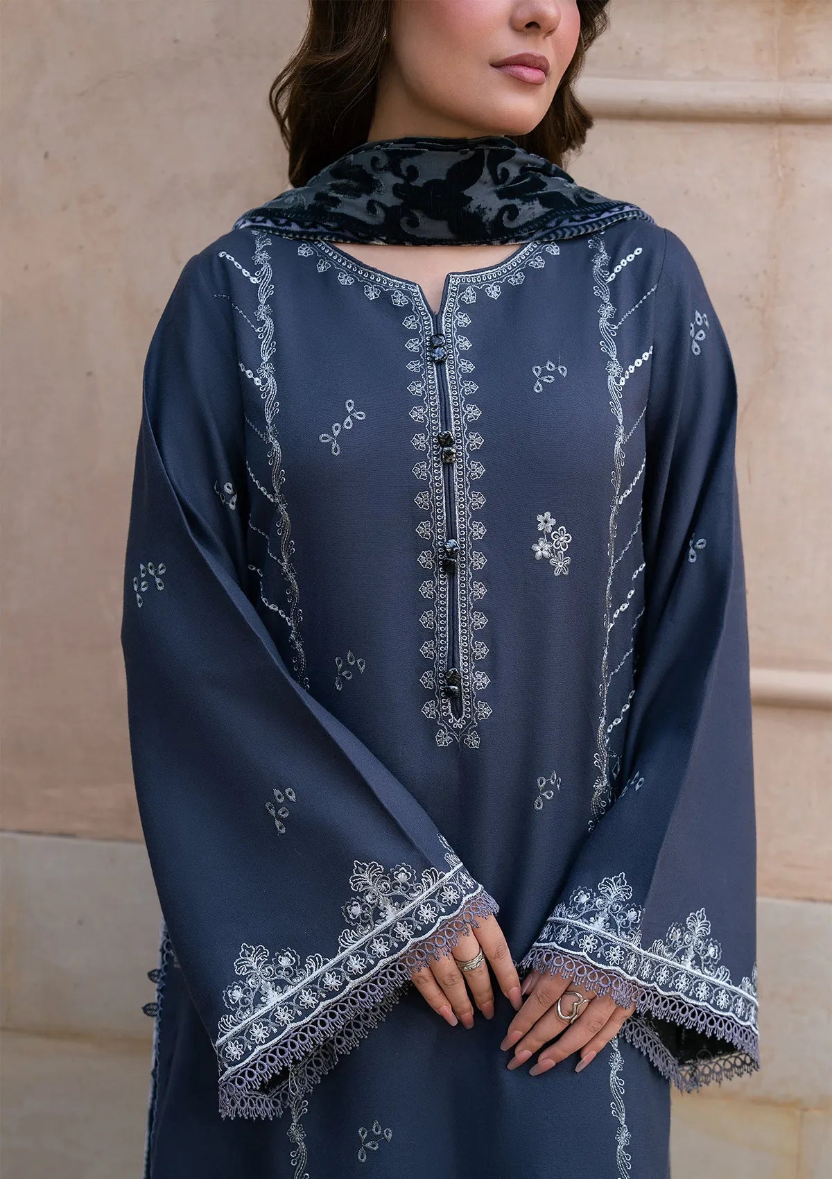 Raaya Plush Edit'26 - WINTER BLUE