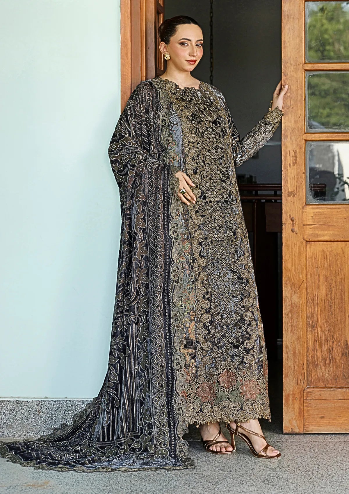 Asifa & Nabeel Plush Luxury Winter'26 WLXU-05 Magnolia