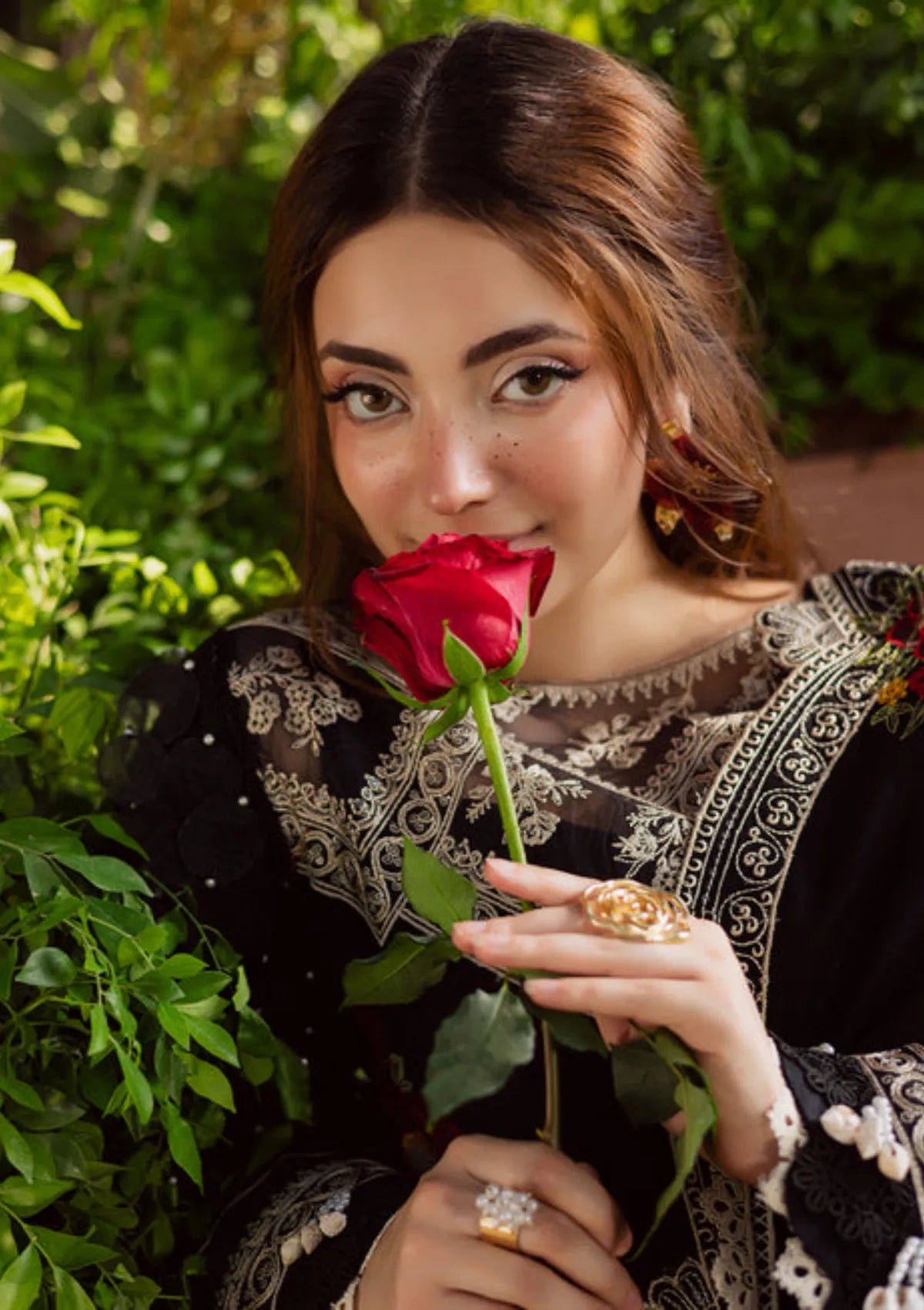 mohsin-saeed-fabrics-luxury-fashion-collection-daily-wear-wedding-and-formal-in-budget-This-product-is-from-parishay-winterwood-tales25-ww-07-is-available-on-Mohsin-saeed-fabrics-website.