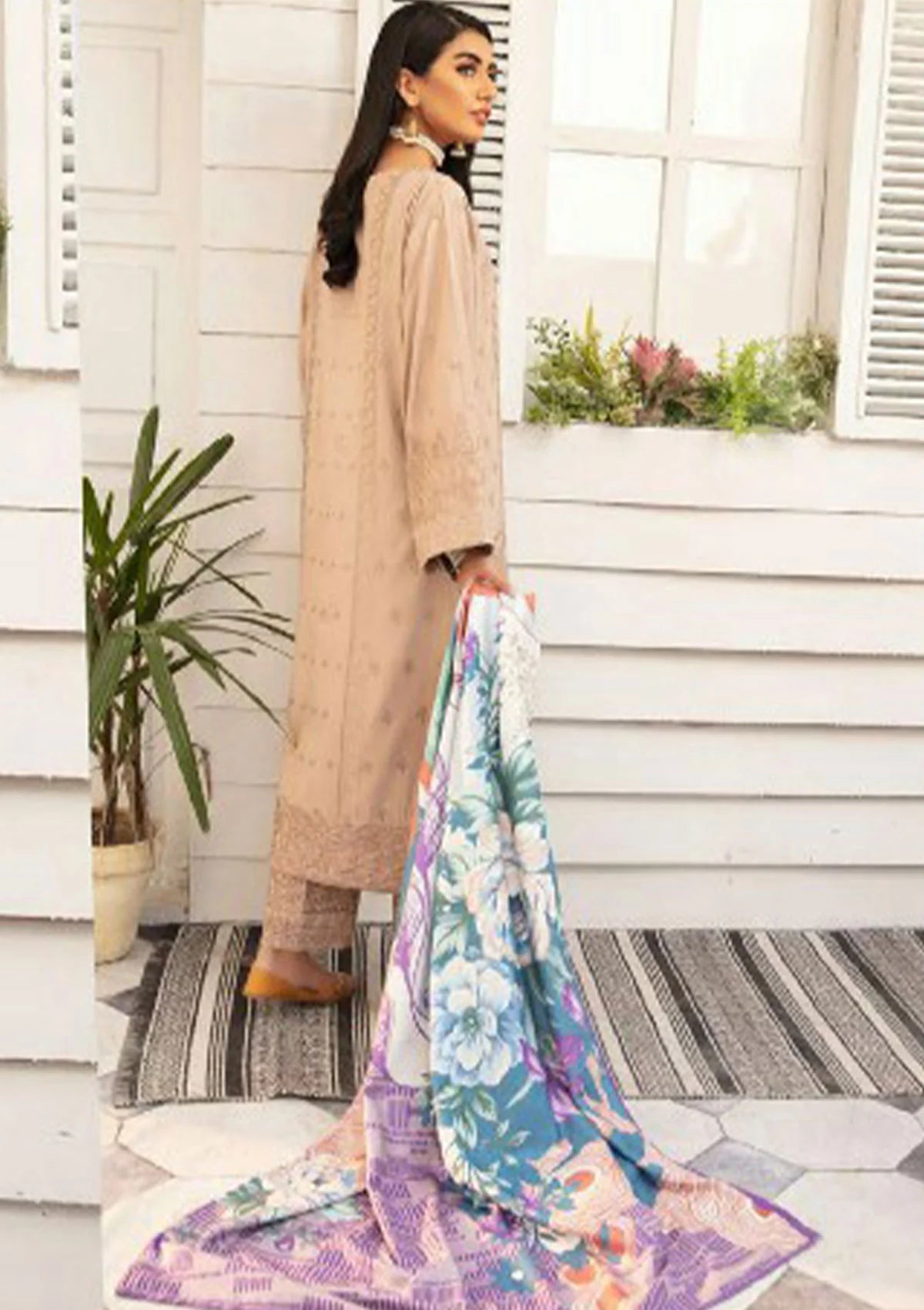 Wafa By Johra'22 JR-678 - Mohsin Saeed Fabrics