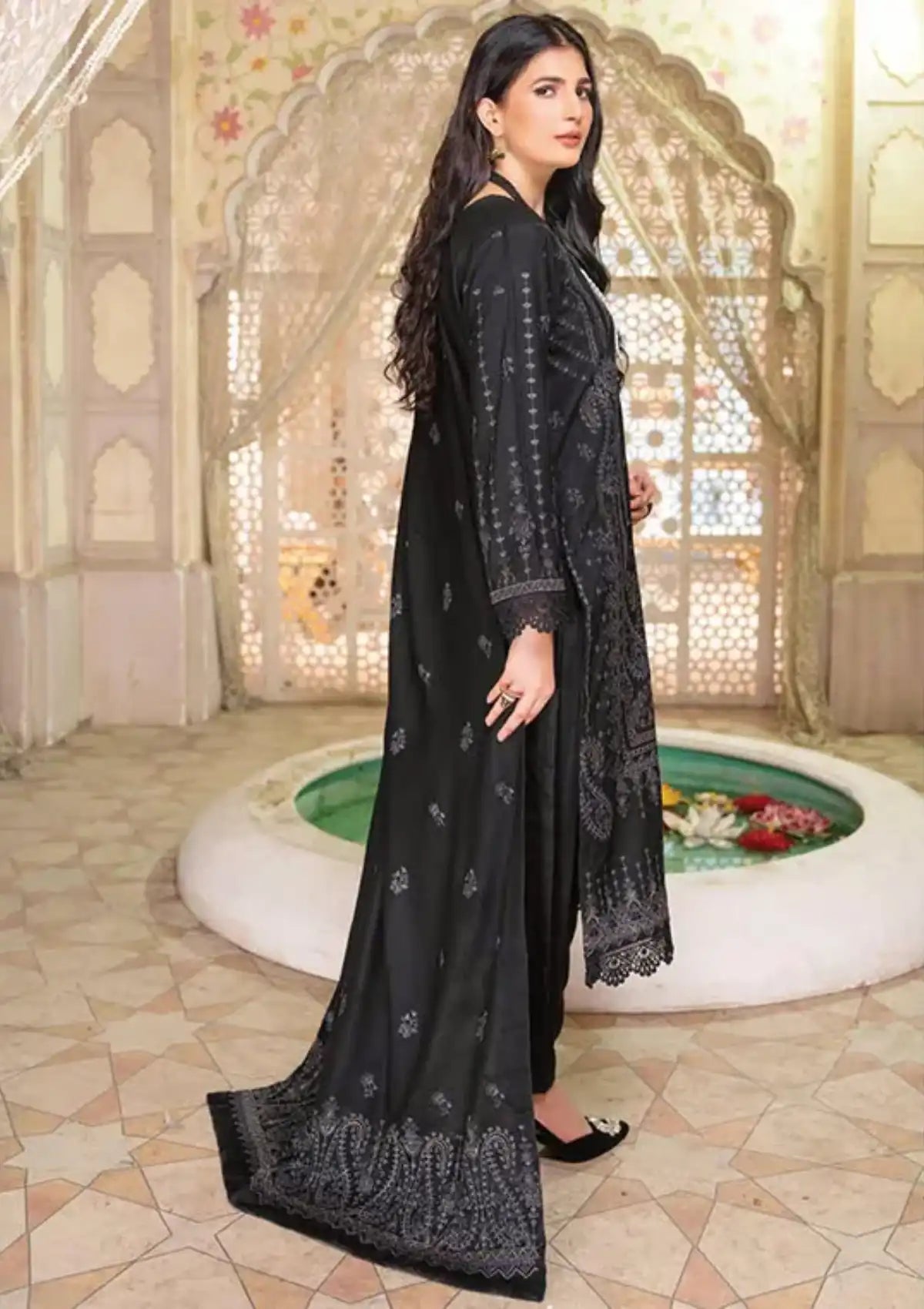 Wafa By Riaz Arts Emb Dhanak'24 D-03