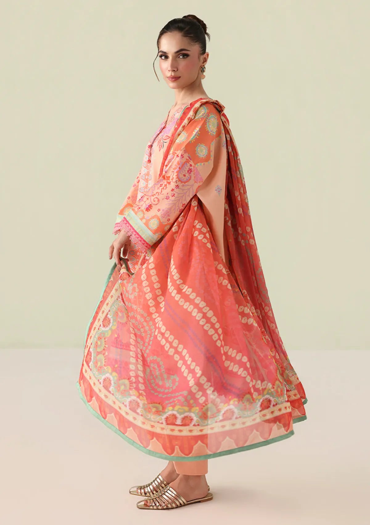 Roheenaz Rosette Lawn'26 D-65B Warm Horizon