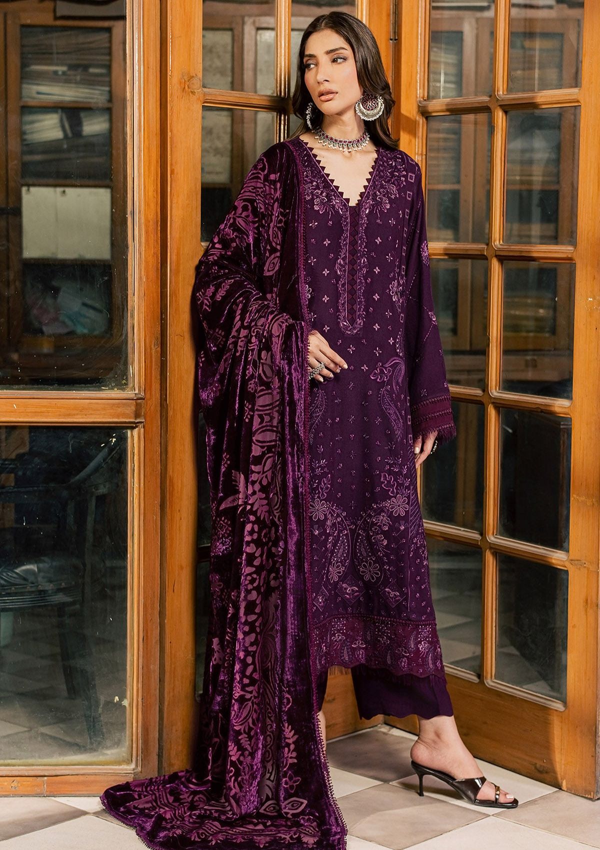 Nureh Exclusive Luxury'26 NE-284