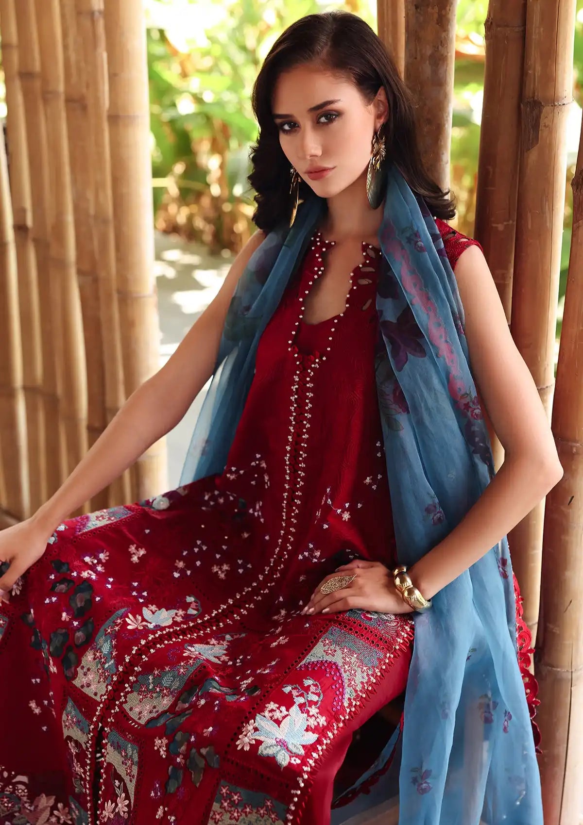 mohsin-saeed-fabrics-affordable-luxury-outfits-for-daily-formal-and-wedding-wear-This-product-is-from-afrozeh-luxury-lawn25-glacis-is-available-on-Mohsin-saeed-fabrics-website.