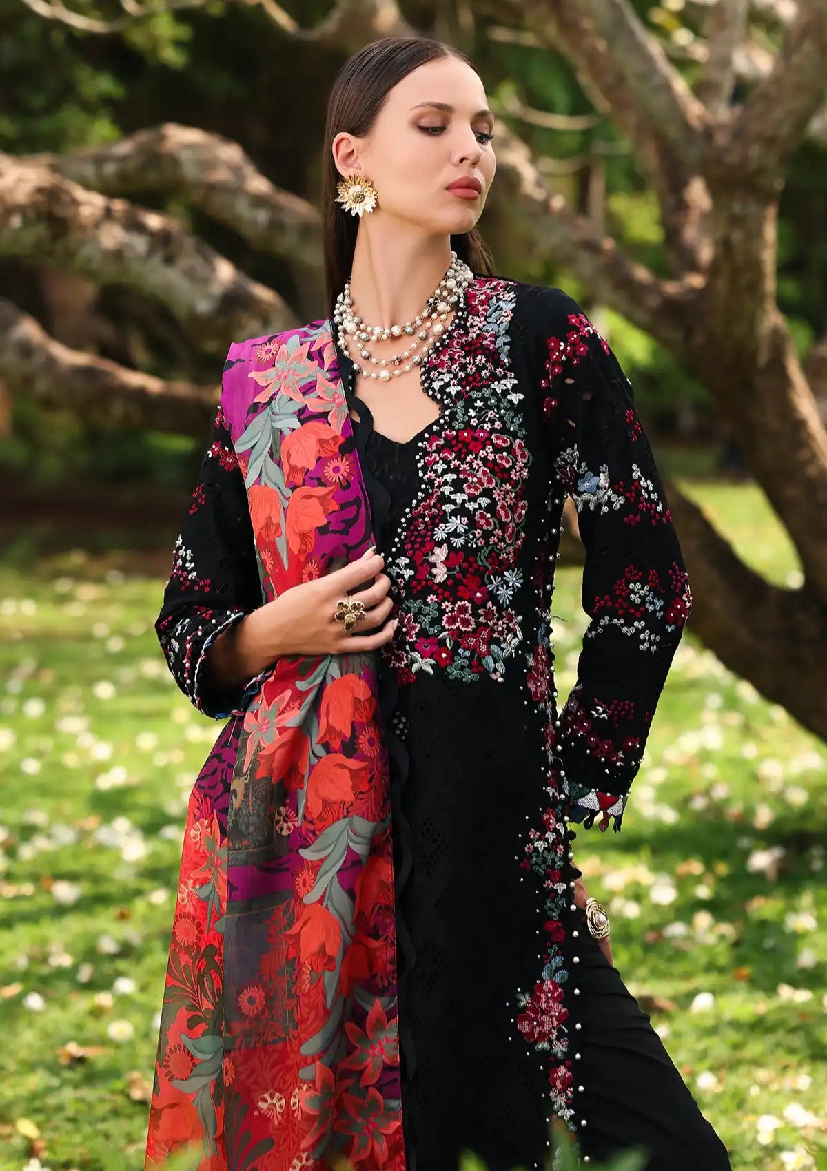 mohsin-saeed-fabrics-affordable-luxury-outfits-for-daily-formal-and-wedding-wear-This-product-is-from-afrozeh-luxury-lawn25-elva-is-available-on-Mohsin-saeed-fabrics-website.