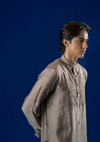 mohsin-saeed-fabrics-designer-daily-wear-formal-and-wedding-suits-within-budget-This-product-is-from-rang-by-ahmad-raza-vol-2-ar5175-is-available-on-Mohsin-saeed-fabrics-website.