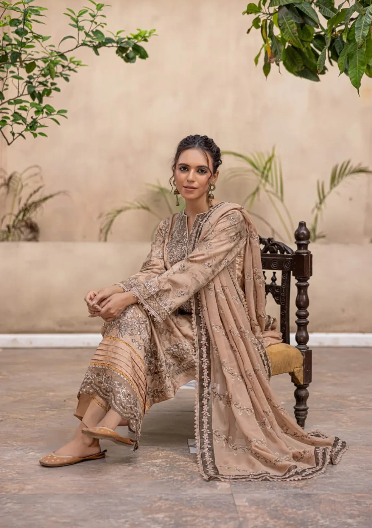 mohsin-saeed-fabrics-is-selling-online-and-in stores-Luxury-daily-wear-wedding-wear-formal-wear-in-budgeted-price-This-product-is-from-azam-arts-pankh-by-smile-vol-01-viscose25-d-1935-is-available-on-Mohsin-saeed-fabrics-website.