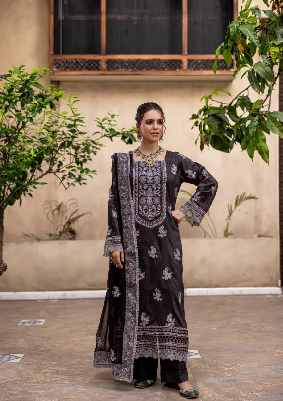 mohsin-saeed-fabrics-is-selling-online-and-in stores-Luxury-daily-wear-wedding-wear-formal-wear-in-budgeted-price-This-product-is-from-azam-arts-pankh-by-smile-vol-01-viscose25-d-1932-is-available-on-Mohsin-saeed-fabrics-website.